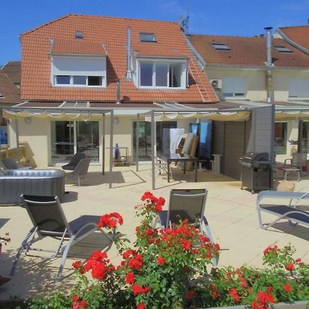 Au Pied De La Roche Apartment Exterior photo